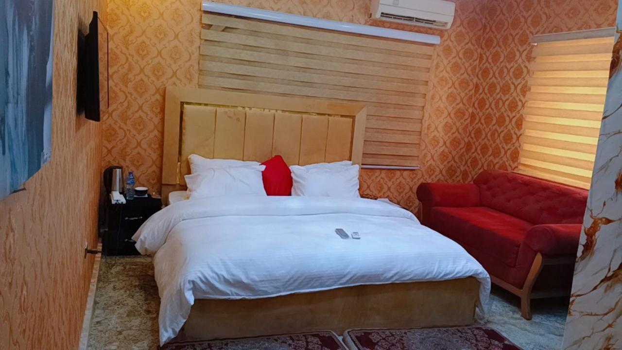 Nuit De Paris Hotel Abuja Exterior foto