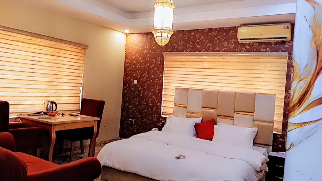 Nuit De Paris Hotel Abuja Exterior foto