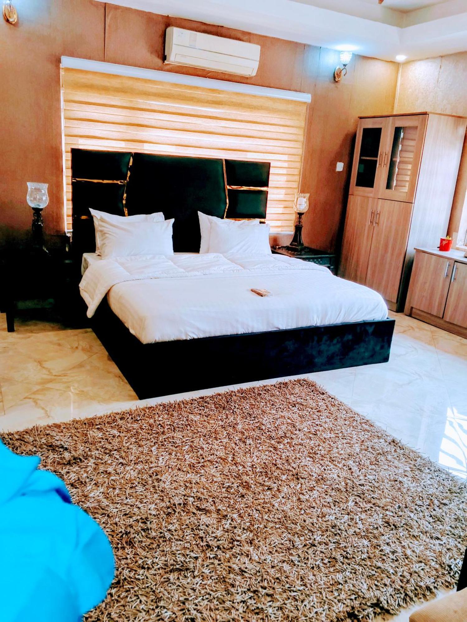 Nuit De Paris Hotel Abuja Exterior foto